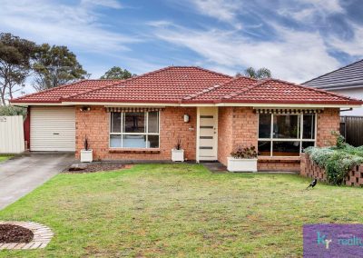 10 Lapwing Street, Hallett Cove - 01