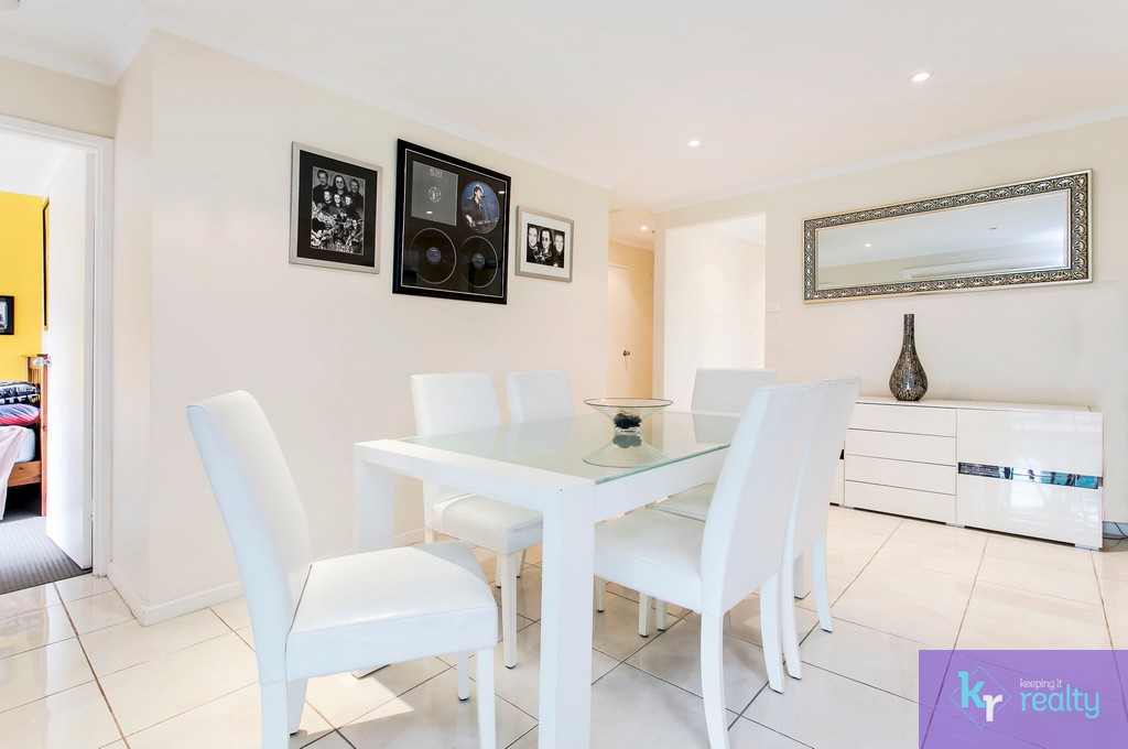 10 Lapwing Street, Hallett Cove - 09